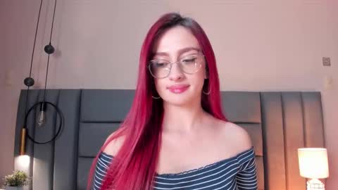 Andra Cyrus online show from January 14, 2026, 9:20 pm