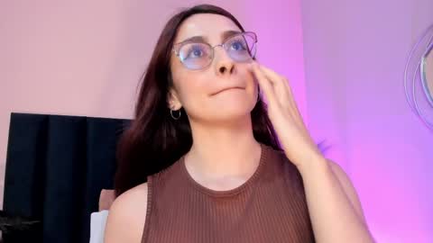 Andra Cyrus online show from April 9, 2026, 6:19 am