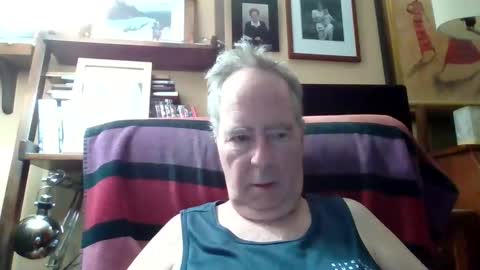 Snapshot of andre6045 chatting on November 1, 2025, 8:33 pm andre6045 online show from November 1, 2025, 8:33 pm