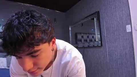 Snapshot of andre_parker chatting on December 8, 2024, 10:14 pm Andre Parker online show from December 8, 2024, 10:14 pm