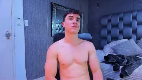 Snapshot of andre_parker chatting on January 5, 2025, 2:06 am Andre Parker online show from January 5, 2025, 2:06 am