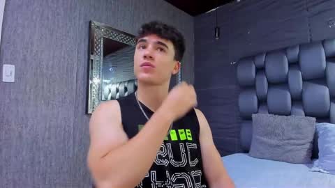 Snapshot of andre_parker chatting on January 21, 2025, 10:41 pm Andre Parker online show from January 21, 2025, 10:41 pm