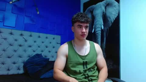 Snapshot of andre_parker chatting on March 7, 2025, 12:58 am Andre Parker online show from March 7, 2025, 12:58 am