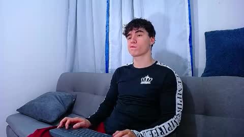 Snapshot of andre_parker chatting on September 14, 2025, 11:15 pm Andre Parker online show from September 14, 2025, 11:15 pm