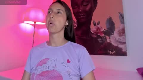 A l e online show from December 1, 2025, 6:46 pm