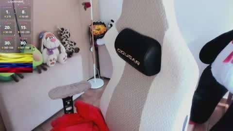 andrea_bonnie online show from June 11, 2026, 2:15 pm