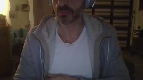 andrea_feetlover online show from March 27, 2026, 7:35 pm