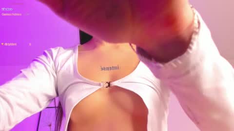 Andrea  online show from February 19, 2025, 2:12 pm