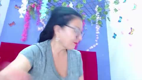 Snapshot of andrea_lopezcm chatting on September 11, 2025, 10:59 am ANDREA LOPEZ online show from September 11, 2025, 10:59 am