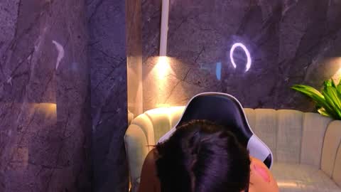 andrea_tx online show from January 19, 2026, 1:04 pm