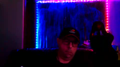 Acnologhia online show from April 18, 2026, 2:37 am