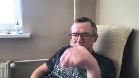 Snapshot of andreass60 chatting on March 3, 2025, 8:05 am andreass60 online show from March 3, 2025, 8:05 am