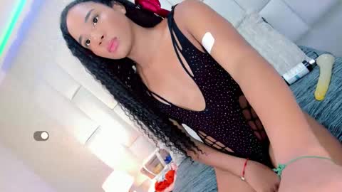 andreayano online show from November 14, 2025, 5:28 am