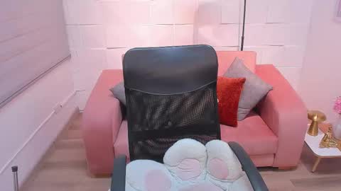 Snapshot of andrecastaneda chatting on March 11, 2026, 7:42 pm Andre Castaneda online show from March 11, 2026, 7:42 pm