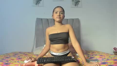 andreina_evans online show from March 24, 2026, 2:27 am