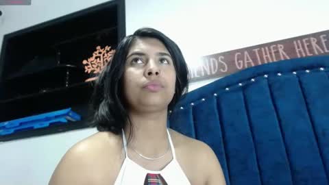 Andreina  online show from December 13, 2024, 8:15 pm