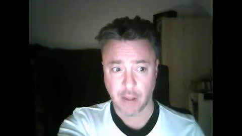 Benfica Boy online show from November 14, 2025, 4:49 pm