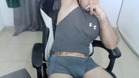 andres180950734 online show from March 5, 2026, 10:28 pm