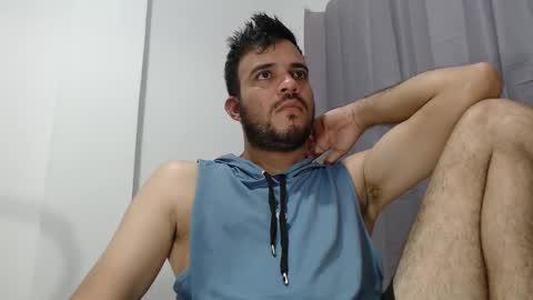 Snapshot of andres_blanco_ chatting on October 17, 2025, 10:51 am i am Andres online show from October 17, 2025, 10:51 am