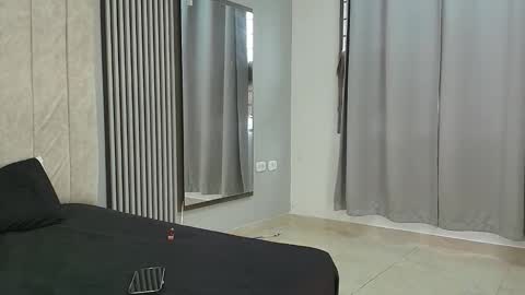 andres_cream online show from October 2, 2025, 12:12 pm