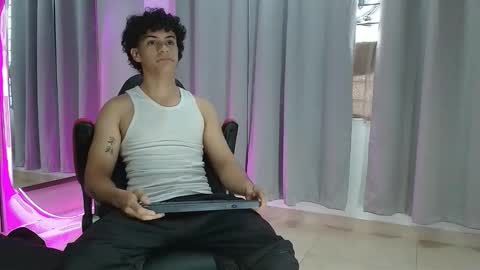 andres_cream online show from October 6, 2025, 12:35 pm
