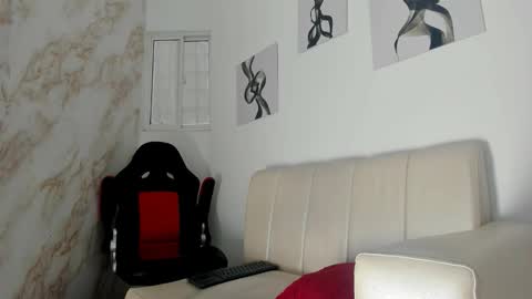 andres_cream online show from October 12, 2025, 12:59 pm