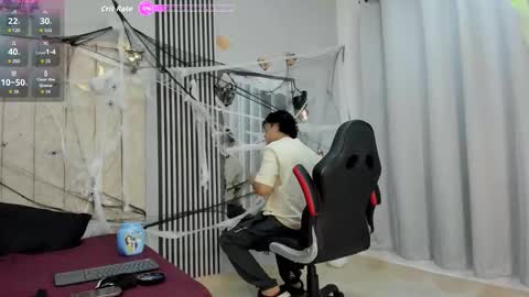 andres_cream online show from October 20, 2025, 12:38 pm