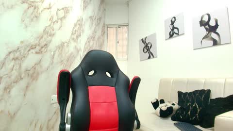 andres_stud online show from January 10, 2026, 12:51 pm