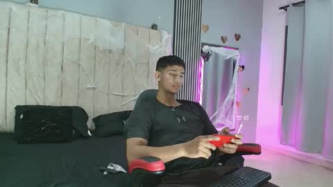 ANDRES  online show from October 12, 2025, 4:44 am