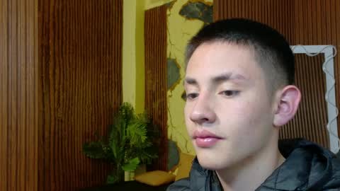Snapshot of andres_tay chatting on May 17, 2026, 2:53 am andres_tay online show from May 17, 2026, 2:53 am