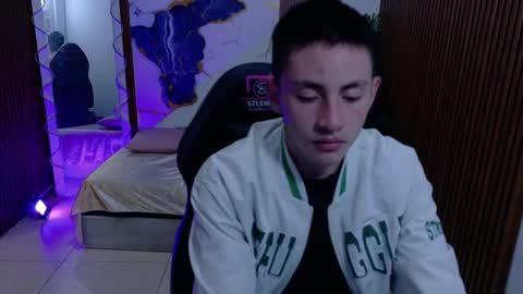 Snapshot of andres_tay chatting on May 20, 2026, 2:40 am andres_tay online show from May 20, 2026, 2:40 am