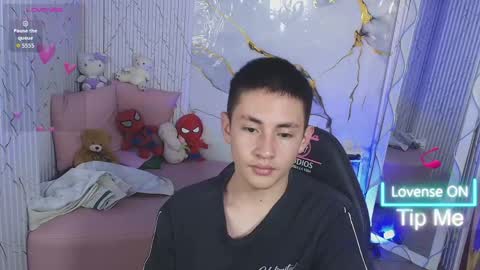 Snapshot of andres_tay chatting on May 30, 2026, 12:52 am andres_tay online show from May 30, 2026, 12:52 am
