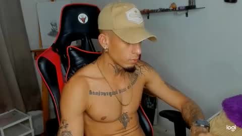 Andres white online show from February 1, 2026, 5:39 am