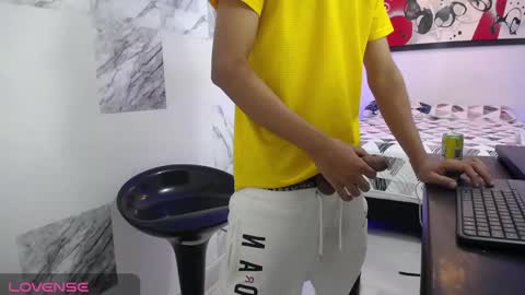 Snapshot of andressdean chatting on January 17, 2025, 9:50 pm Andres Dean online show from January 17, 2025, 9:50 pm