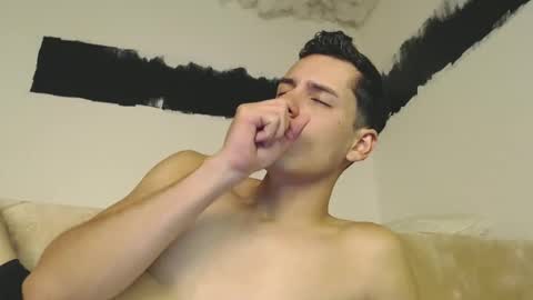 Snapshot of andrestorres0 chatting on October 26, 2025, 2:34 pm Andres Torres online show from October 26, 2025, 2:34 pm