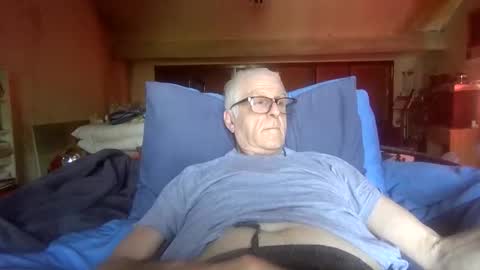Andrew online show from May 25, 2026, 11:05 am