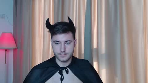 Snapshot of andrew2305 chatting on October 30, 2025, 9:00 am Justin Andrew online show from October 30, 2025, 9:00 am