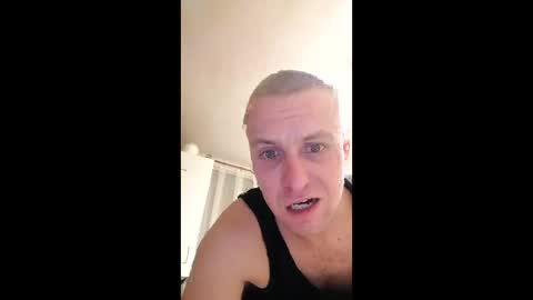 andrew3356577 online show from February 15, 2026, 10:50 pm