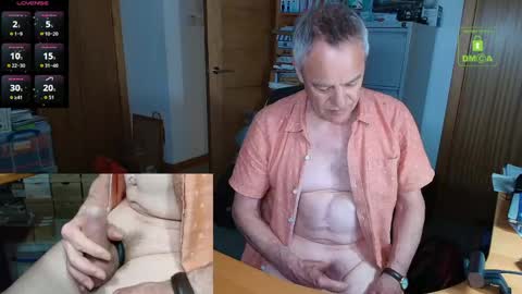 Snapshot of andrew_9999 chatting on June 5, 2026, 11:43 pm Andrew online show from June 5, 2026, 11:43 pm