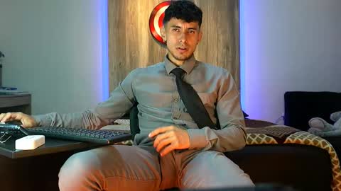 Andrew online show from October 1, 2025, 5:24 am