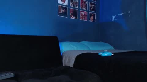 Snapshot of andrew_hoult chatting on February 9, 2025, 6:33 am Andrew online show from February 9, 2025, 6:33 am