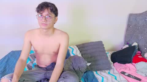 Snapshot of andrew_logan_ chatting on March 3, 2026, 7:31 pm daniel y breiner online show from March 3, 2026, 7:31 pm