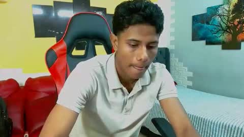 ANDREW online show from December 20, 2025, 7:43 pm