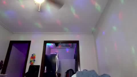 andrewgennie online show from November 11, 2025, 5:40 am