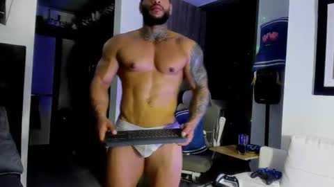 Snapshot of andrewjohnson0 chatting on June 17, 2026, 2:36 am Andrew Johnson online show from June 17, 2026, 2:36 am