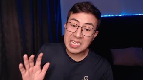 andrewmhilton_ online show from March 27, 2026, 6:52 am