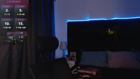 andrewmhilton_ online show from April 12, 2026, 4:50 am