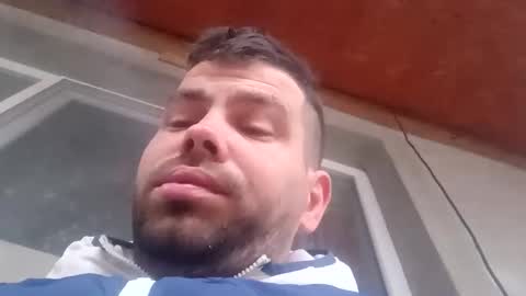 andrey21q online show from April 11, 2026, 4:06 am