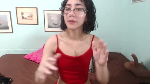 Snapshot of andreynajimenez chatting on February 28, 2025, 6:20 pm Andreyna online show from February 28, 2025, 6:20 pm