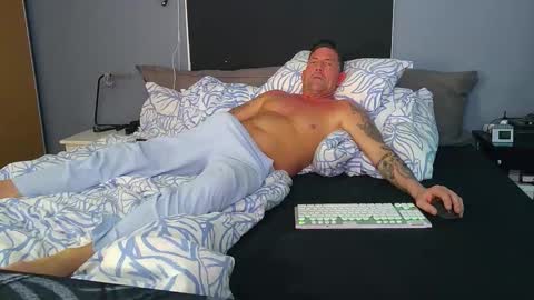 Snapshot of andrjoer chatting on March 30, 2026, 3:57 pm andrjoer online show from March 30, 2026, 3:57 pm